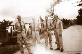 Manokwari, zondags na de kerkdienst 1960-1.jpg