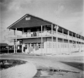 Onze slaapbarak,carol/ Koos13.jpg