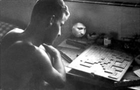 Of op de vrije Zondag een spelletje scrabble spelen. c@rol,map021207.jpg