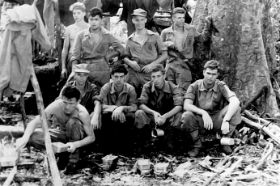 We zijn weer op bivak. Carol/Koos.jpg