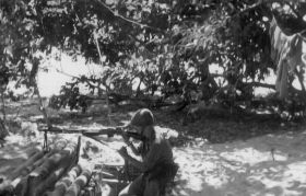 En dan maar weer eens een schietoefening. carol/koos map5.jpg