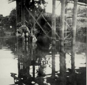 Sorong brug over remoe sept 1962-2.jpg