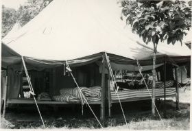 Manokwari tent no. 7,c@rol/henk,map080908.jpg